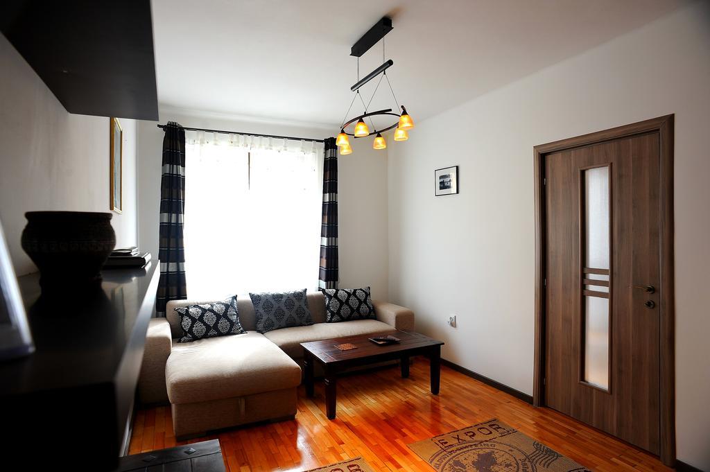 Apartament Downtown Kolozsvár Szoba fotó