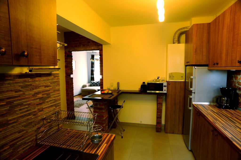 Apartament Downtown Kolozsvár Szoba fotó